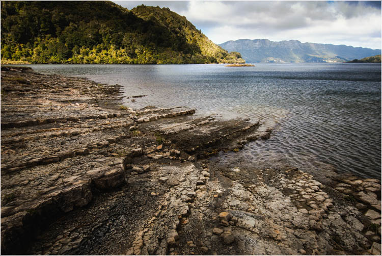 Lake Waikaremoana, NZ-6